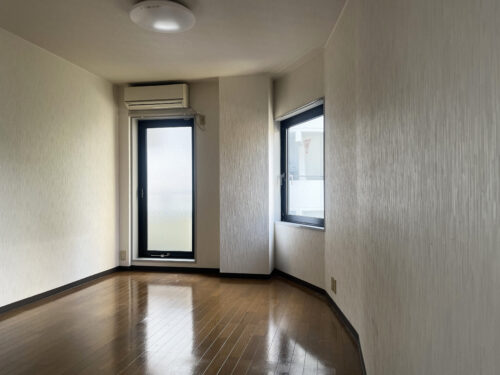 内装:洋室7帖。 内装:洋室7帖。