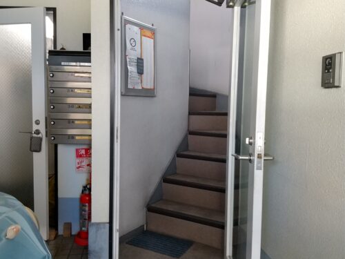 共有部分：エントランス入口。