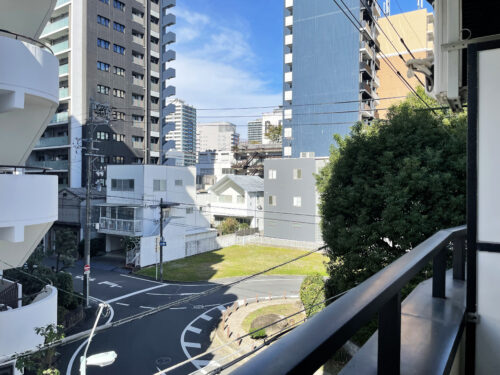 内装:バルコニーからの眺望 内装:バルコニーからの眺望